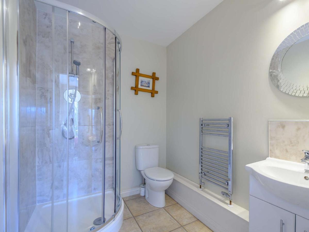 1 Bed In Arrochar 82648 Apartment Bagian luar foto